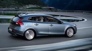 volvo v40