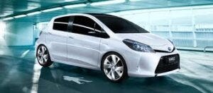 toyota yaris ibrida