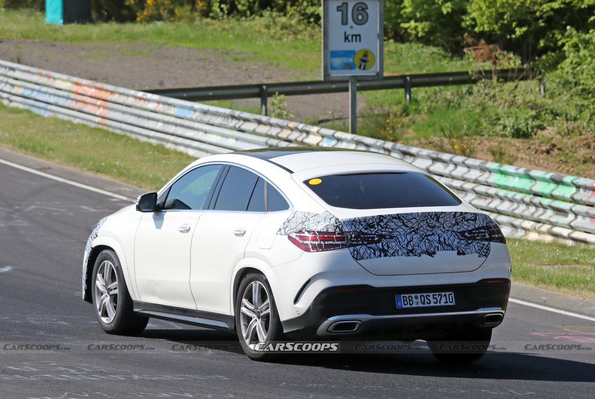 Mercedes GLE Coupé 2023 bianca