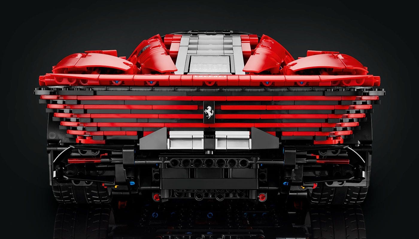 Ferrari Daytona SP3 LEGO Technic