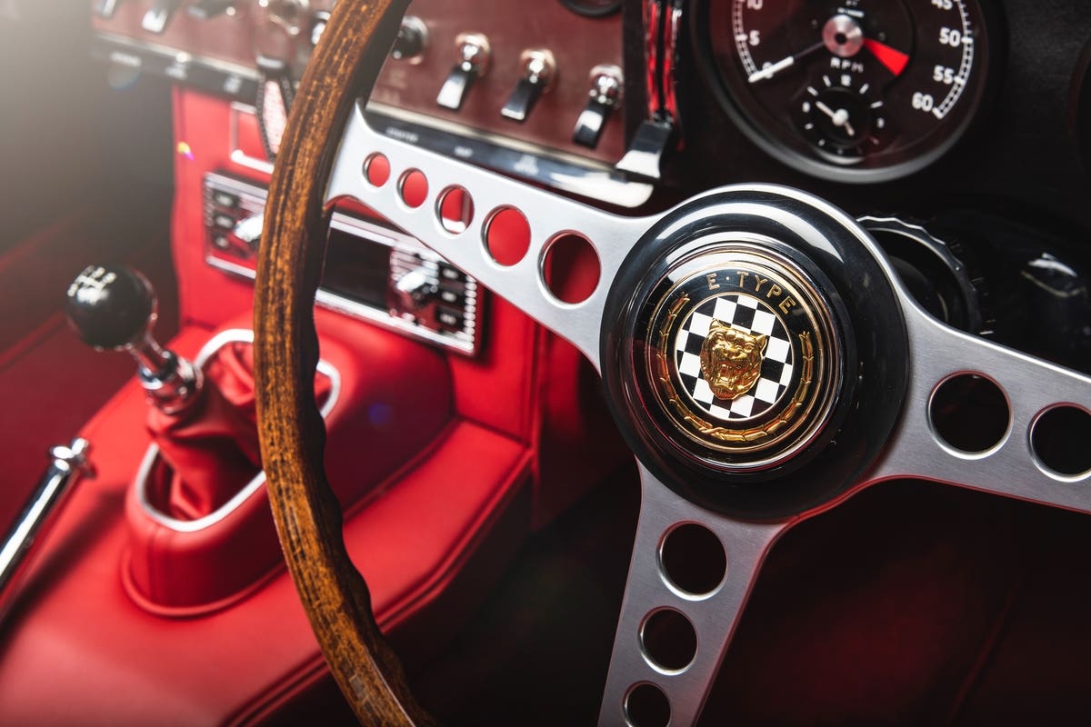 Jaguar E-Type Roadster Series 1 1965 restauro