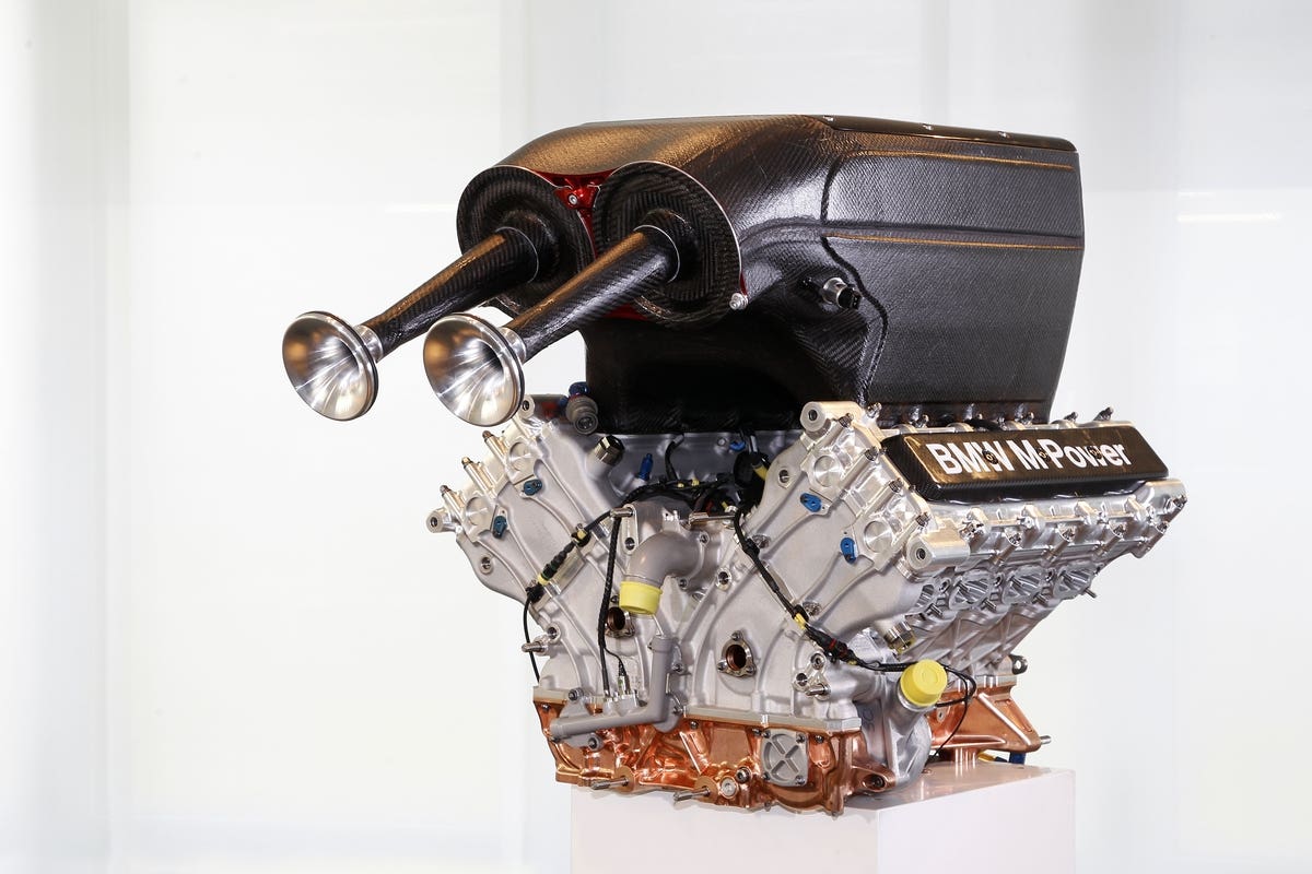BMW M Hybrid V8 P66/3