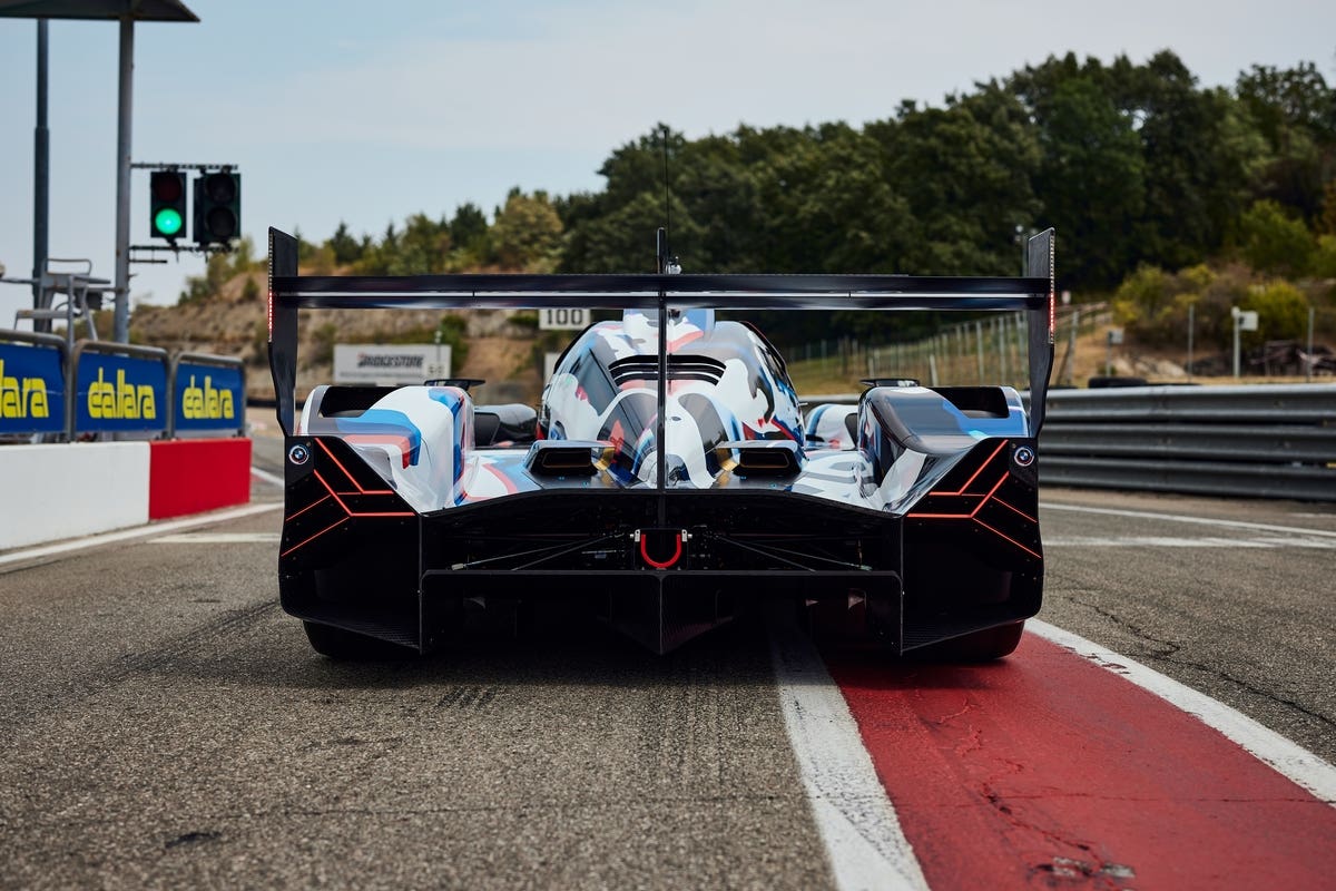 BMW M Hybrid V8 test