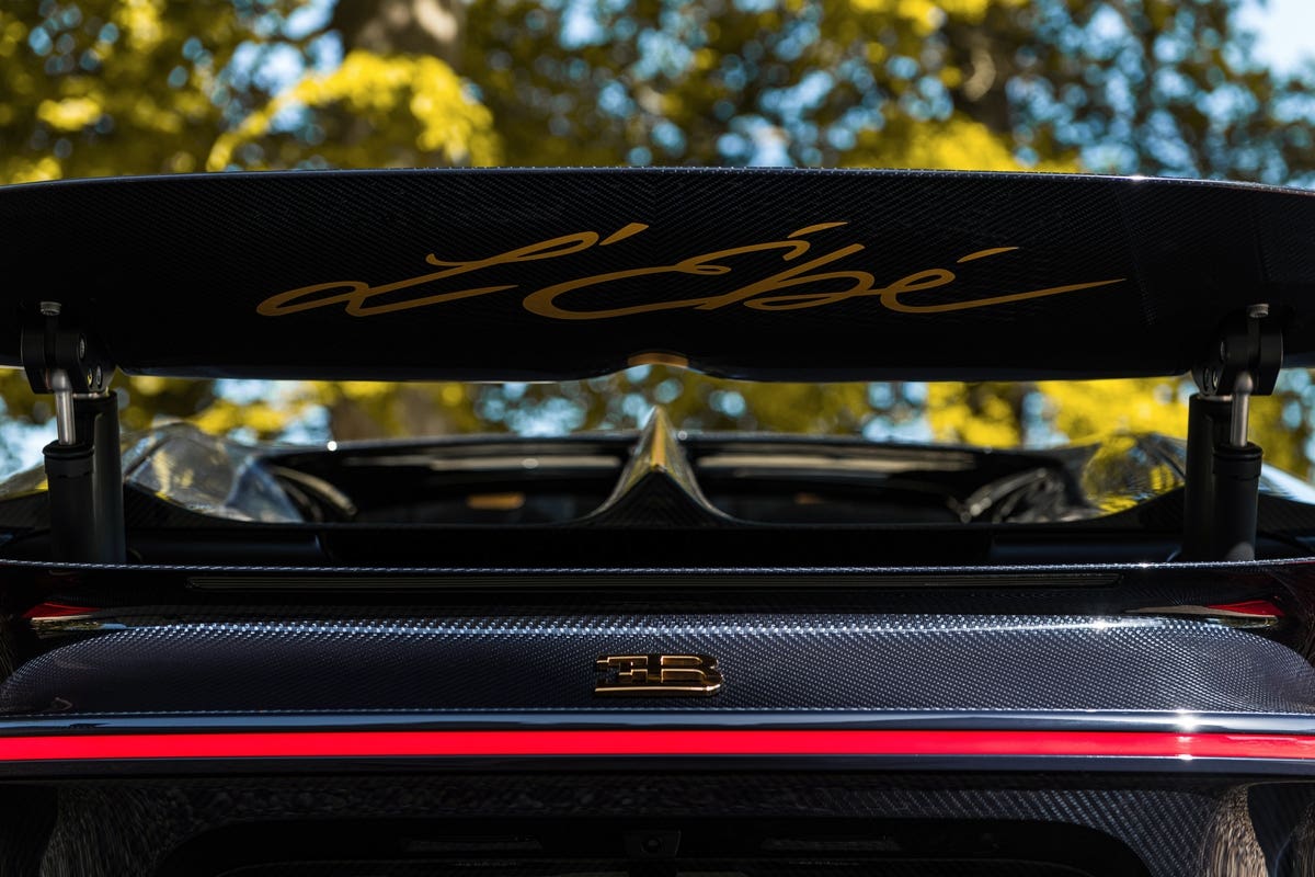 Bugatti Chiron L’Ébé parti oro 24 carati
