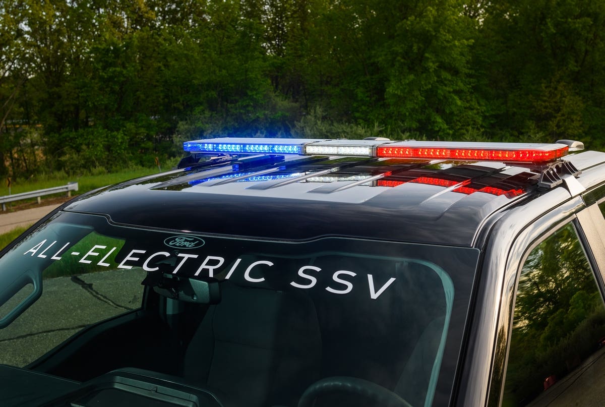 Ford F-150 Lightning Pro SSV 2023