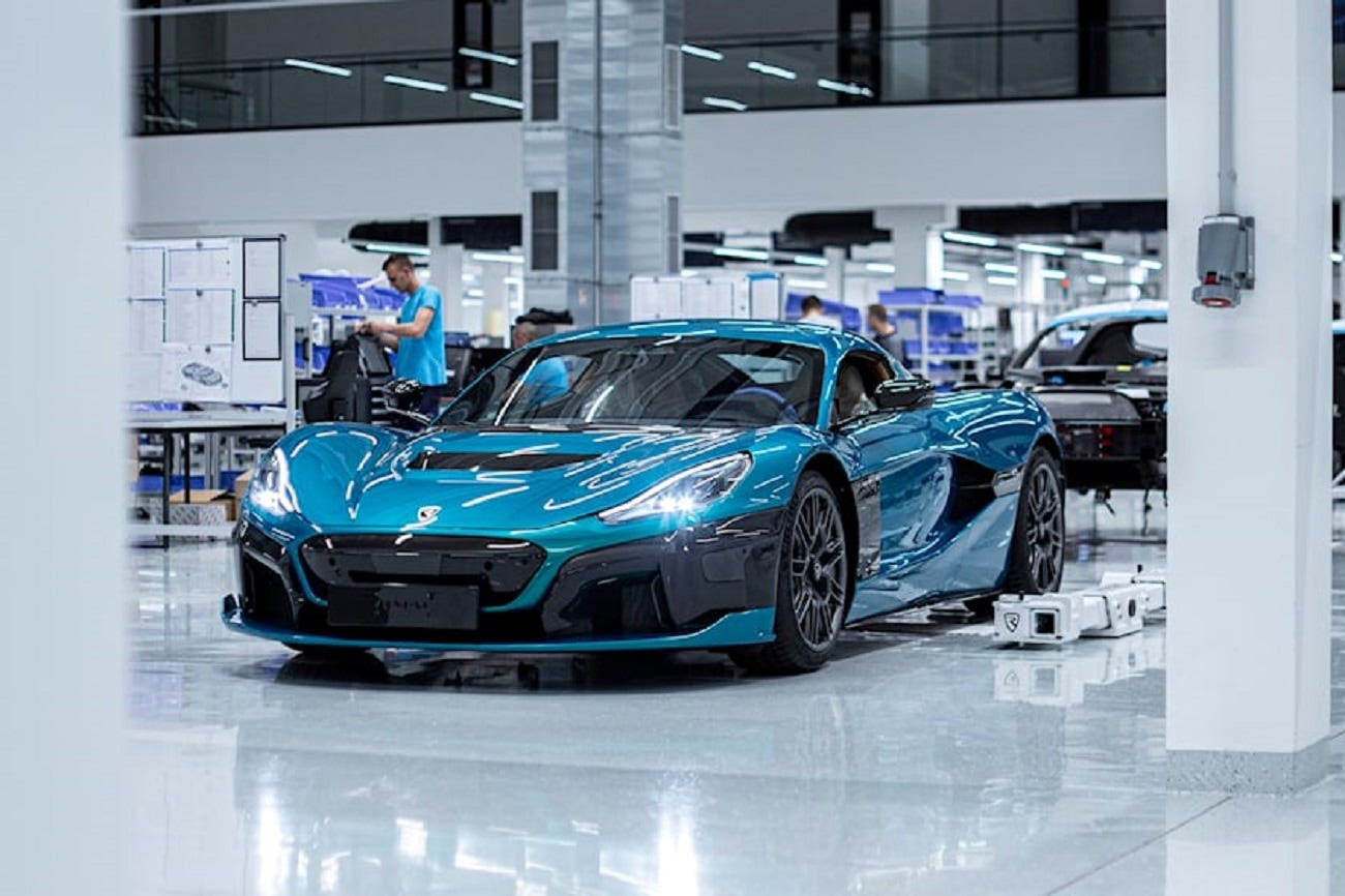 Rimac Nevera anteriore