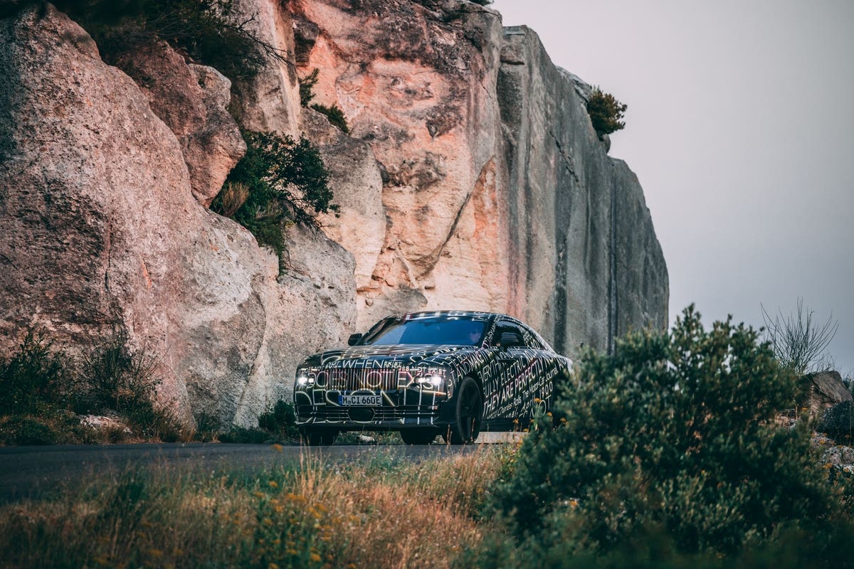 Rolls-Royce Spectre test riviera francese