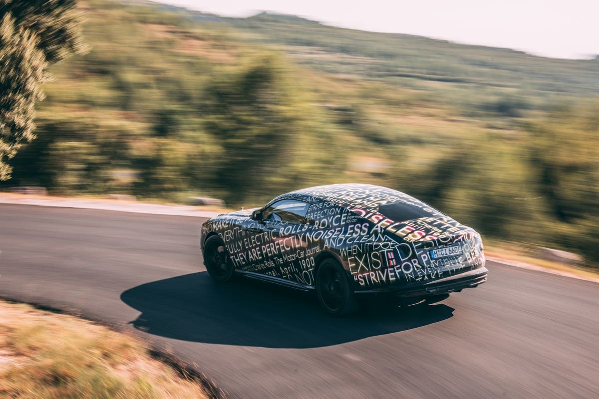 Rolls-Royce Spectre test riviera francese