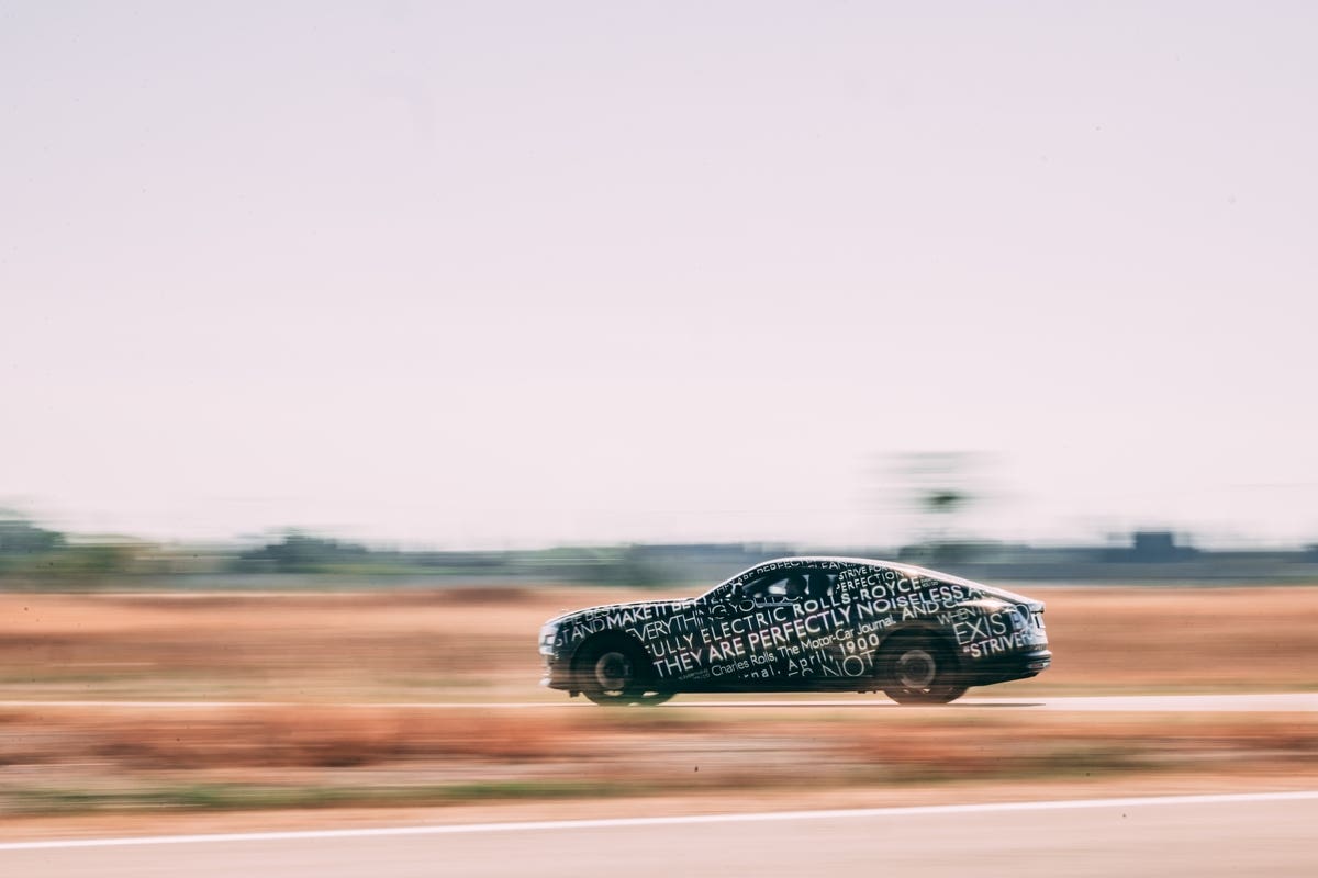 Rolls-Royce Spectre test riviera francese