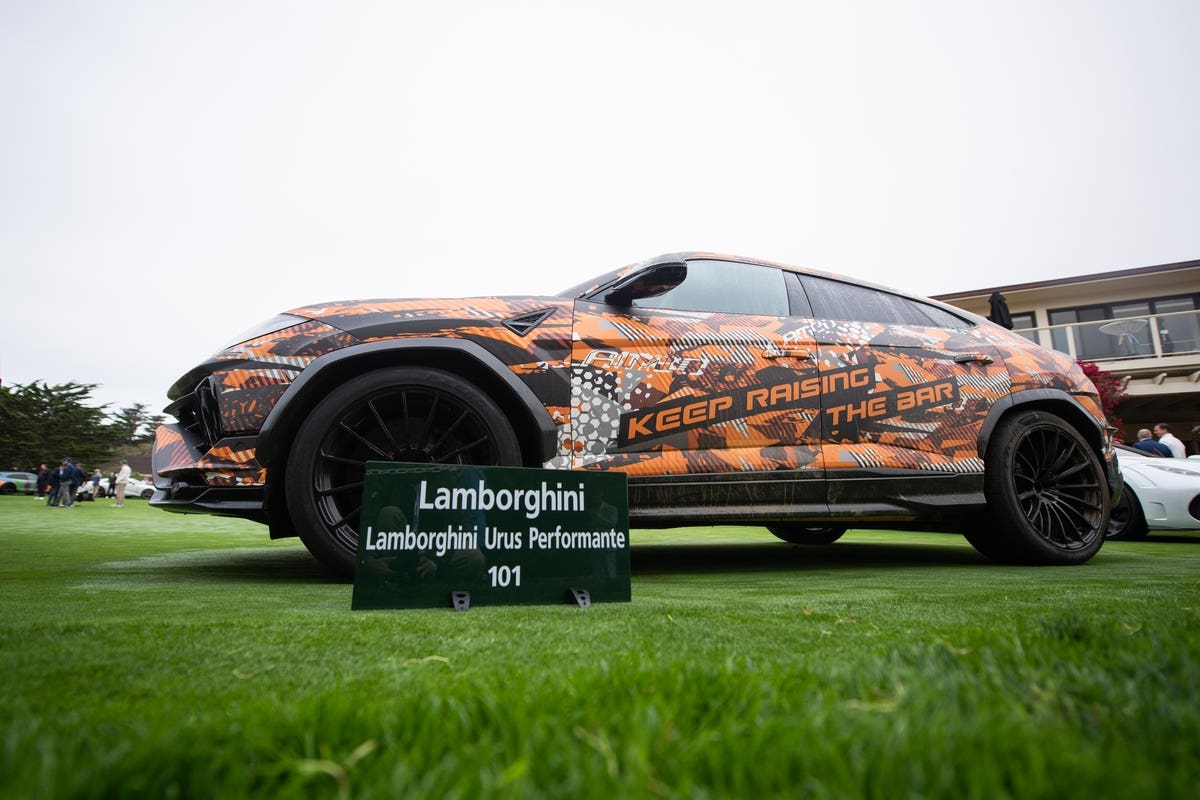 Lamborghini Urus Performante record