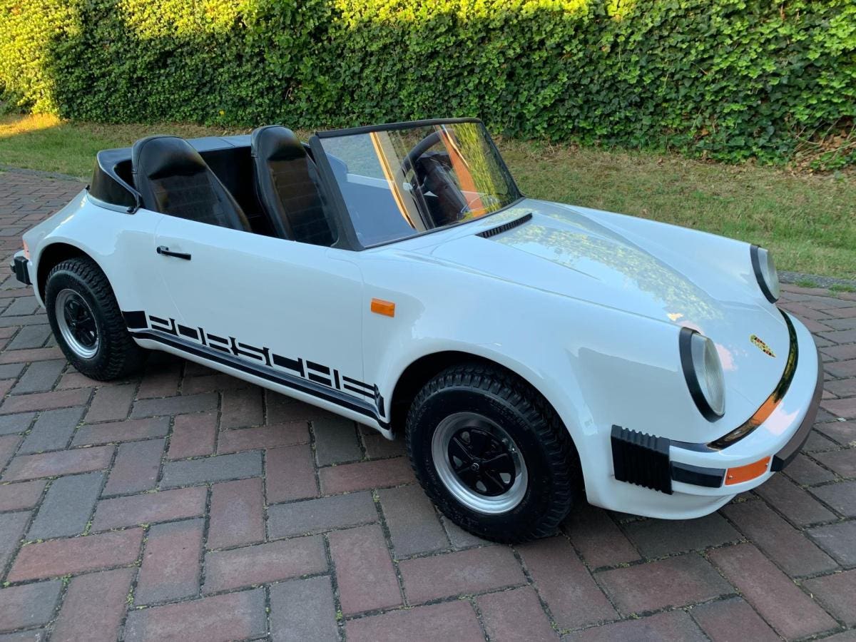 Porsche 911 Junior