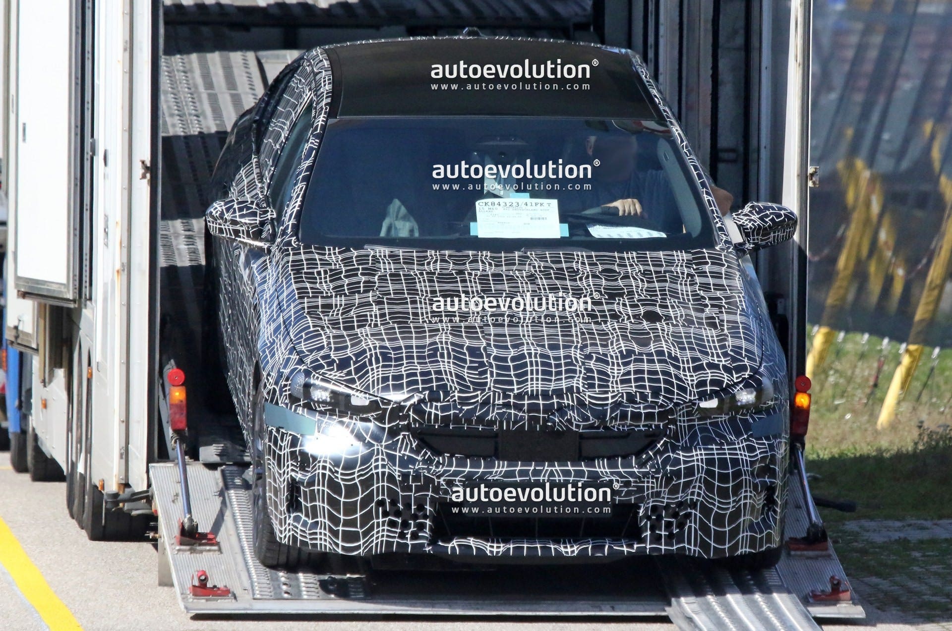 BMW i5 xDrive