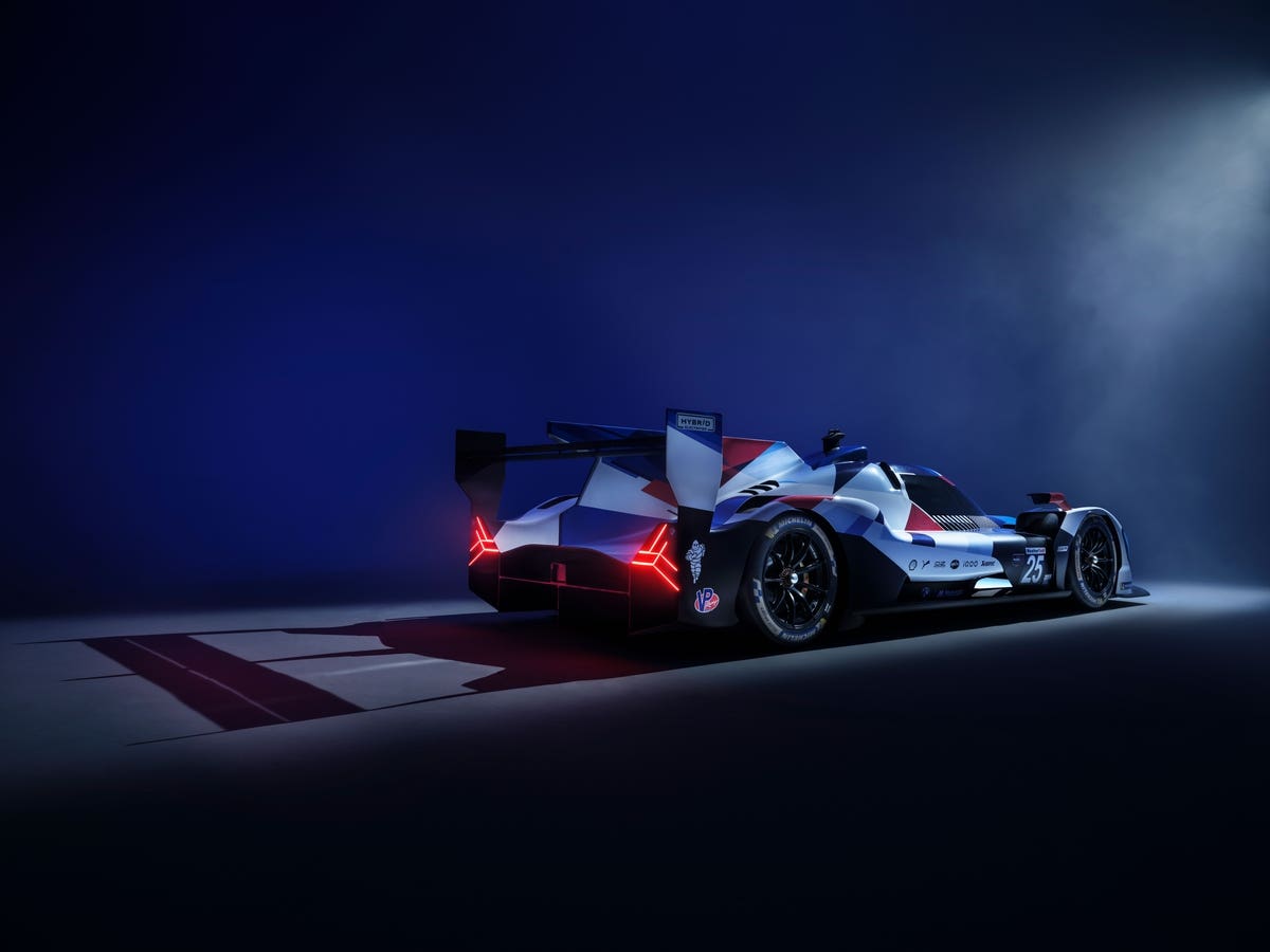 BMW M Hybrid V8 livrea da gara