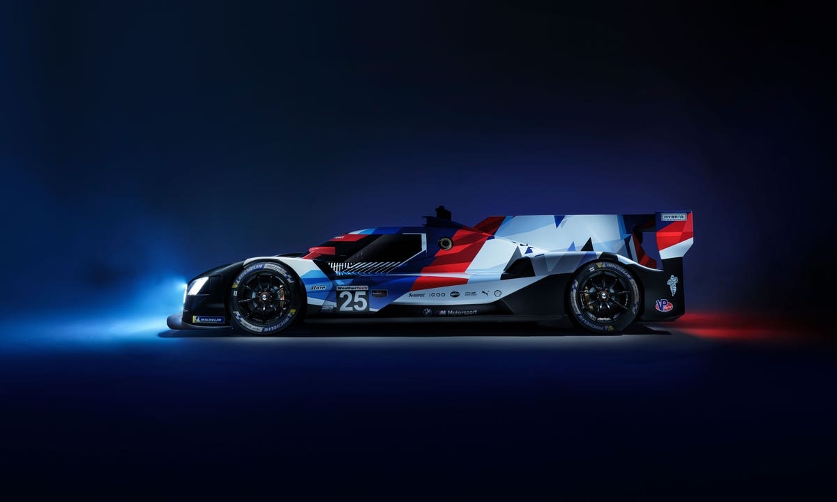 BMW M Hybrid V8 livrea da gara