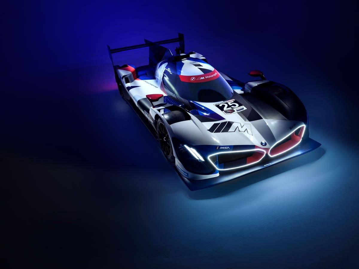 BMW M Hybrid V8 livrea da gara