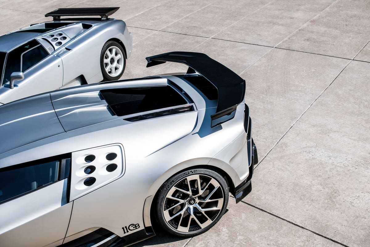Bugatti Centodieci EB110 Supersport