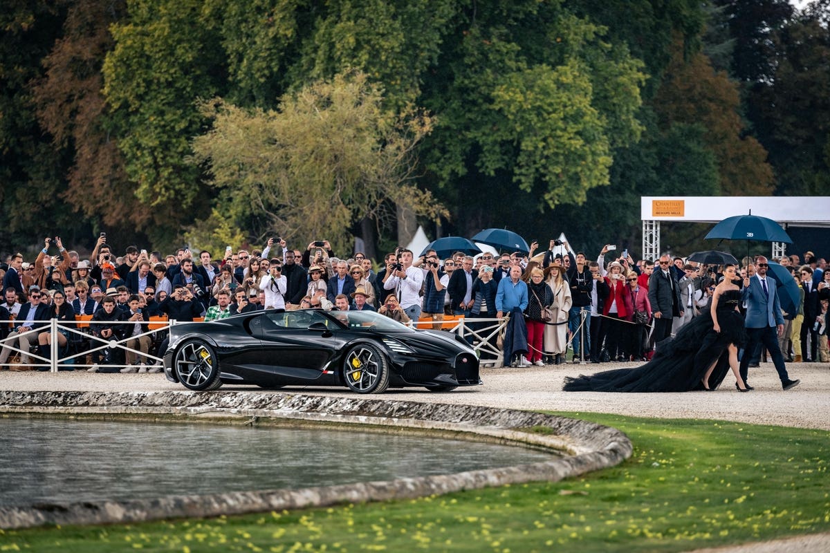Bugatti W16 Mistral Chantilly Arts & Elegance Richard Mille