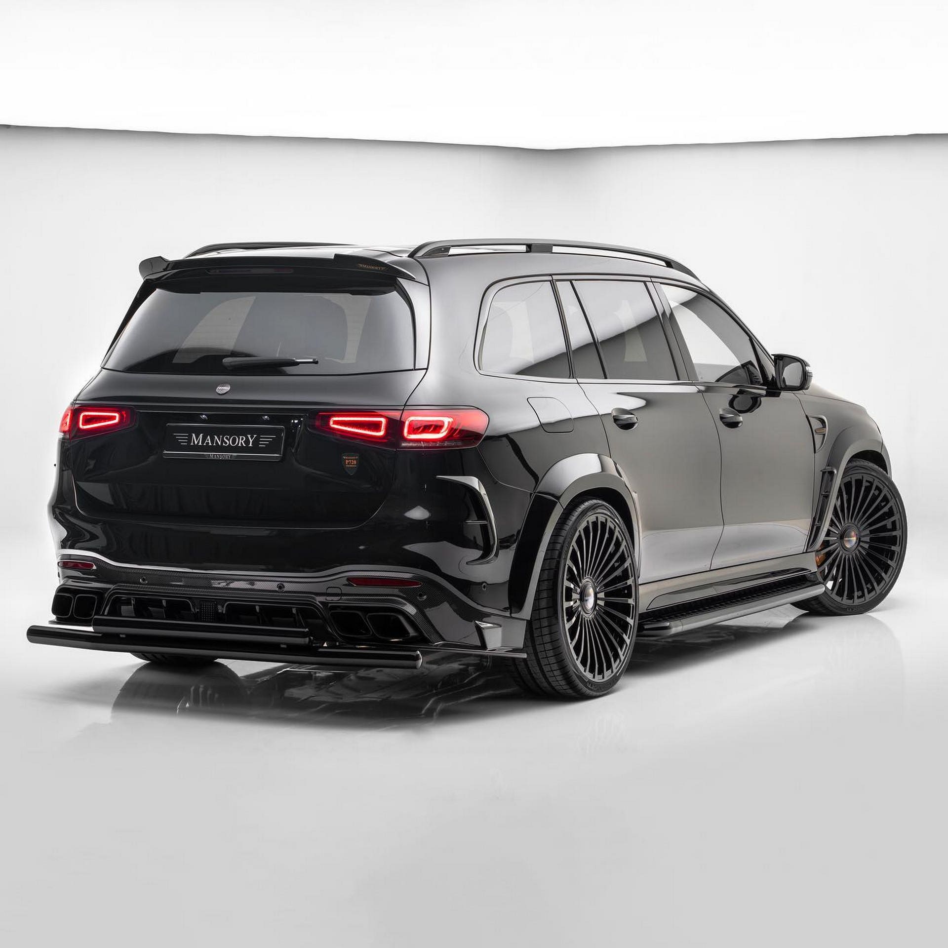 Mercedes AMG GLS 63 tre quarti posteriore