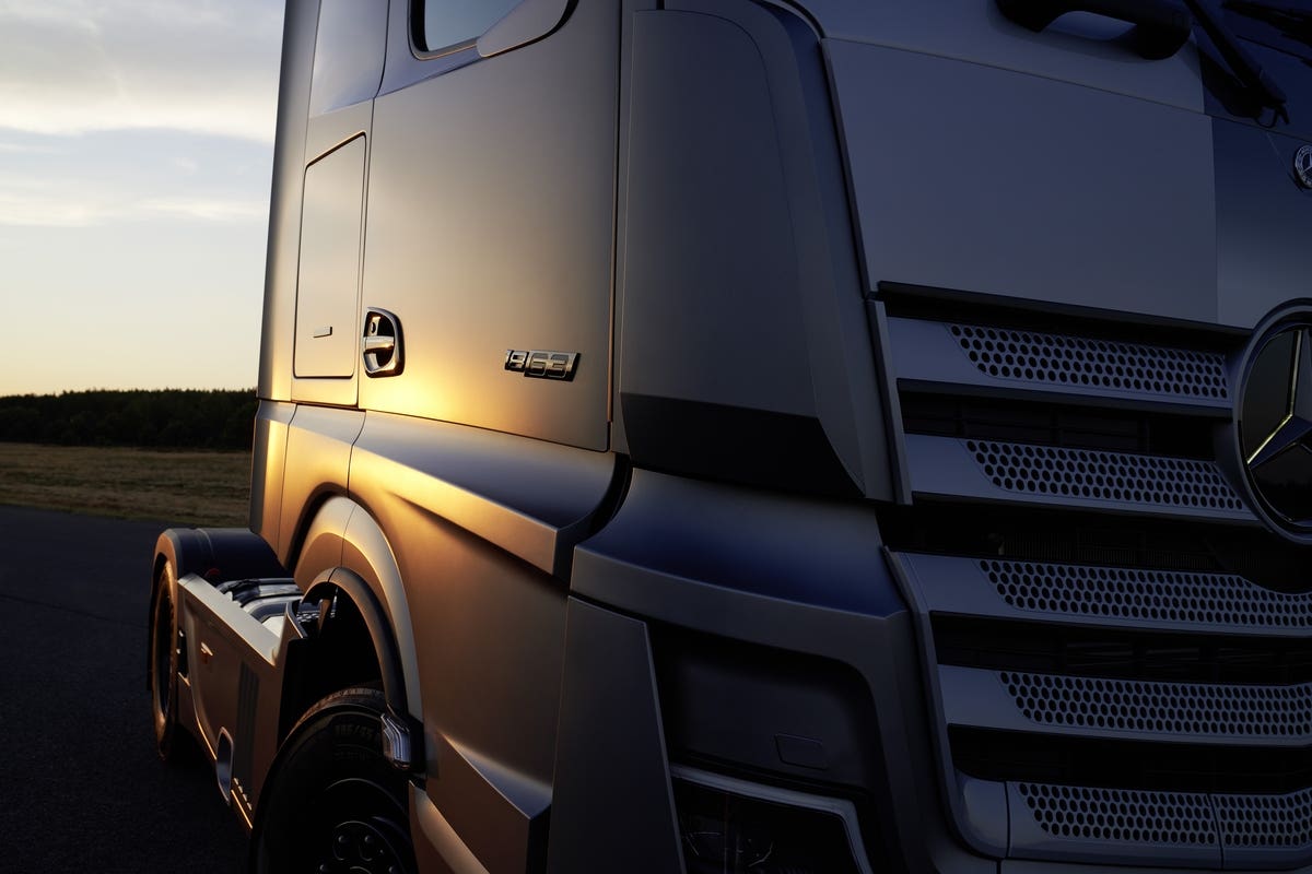 Mercedes-Benz Trucks IAA Transportation 2022