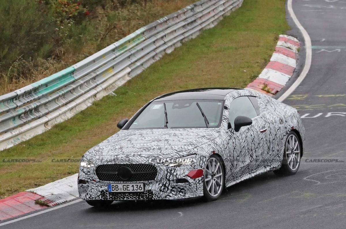 Mercedes CLE Coupé foto spia