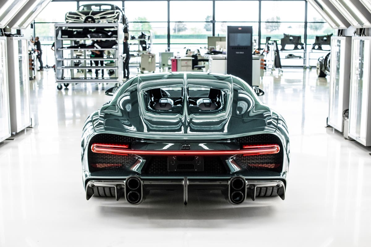 Bugatti Chiron 400
