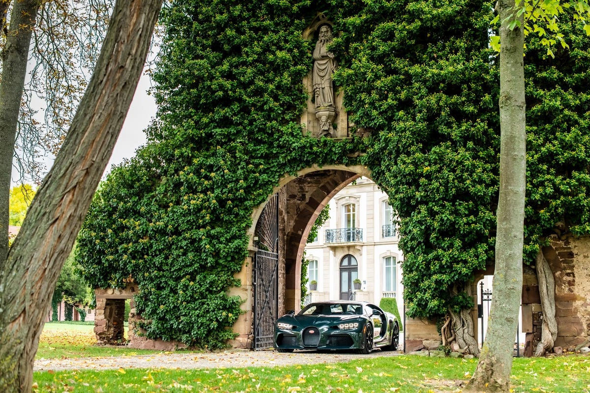 Bugatti Chiron 400