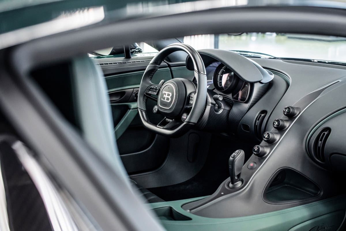 Bugatti Chiron 400