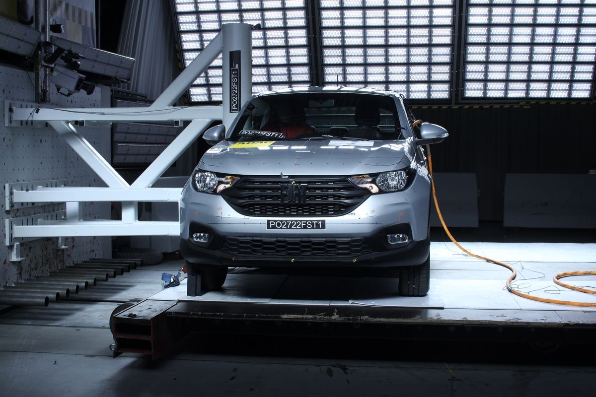 Fiat Strada Latin NCAP