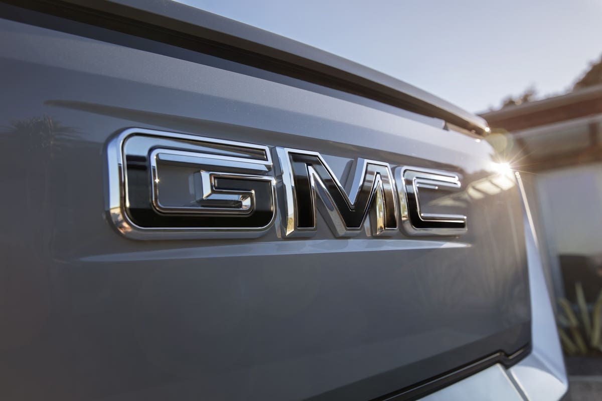 GMC Sierra EV 2024