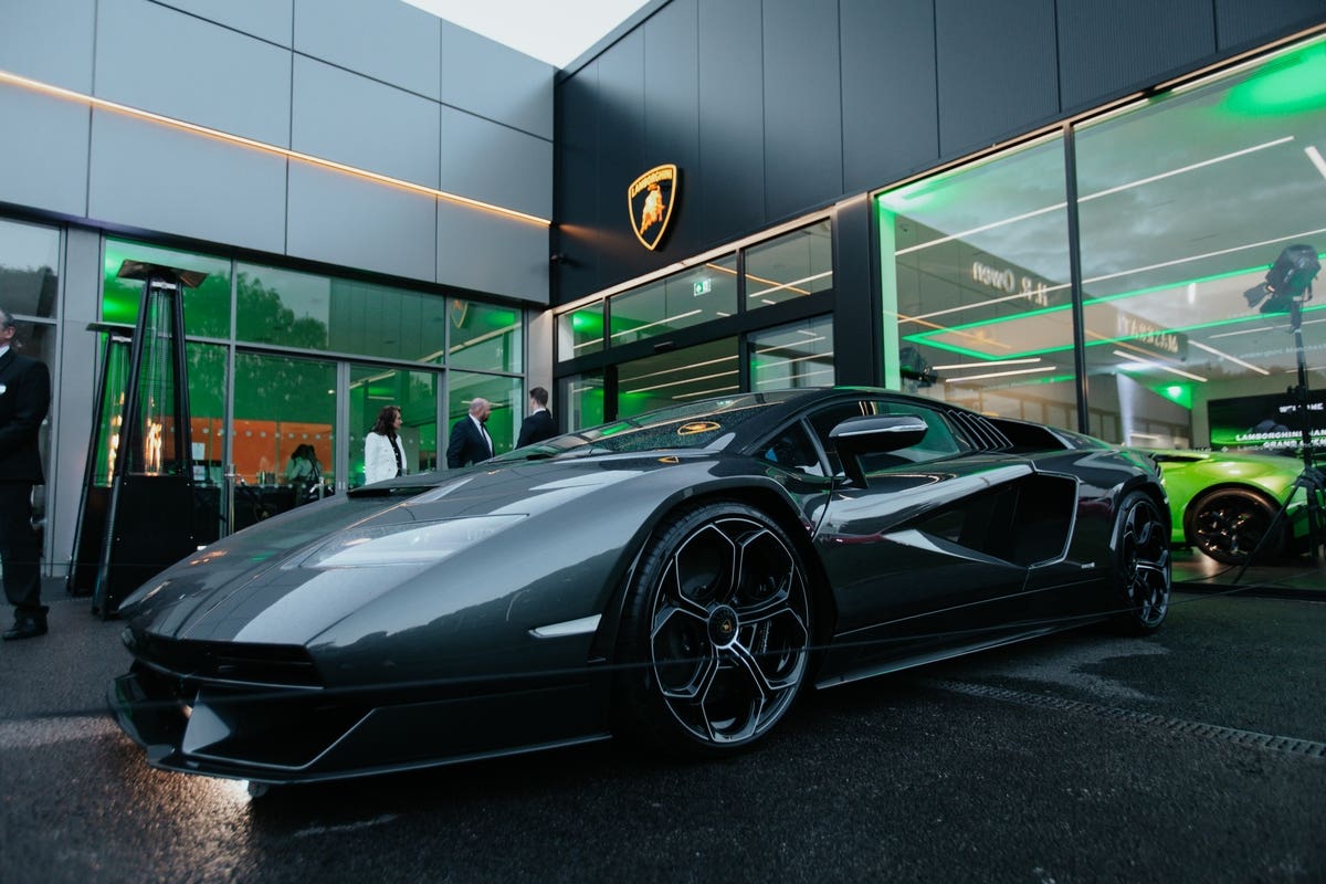 Lamborghini St Mary's Way concessionaria