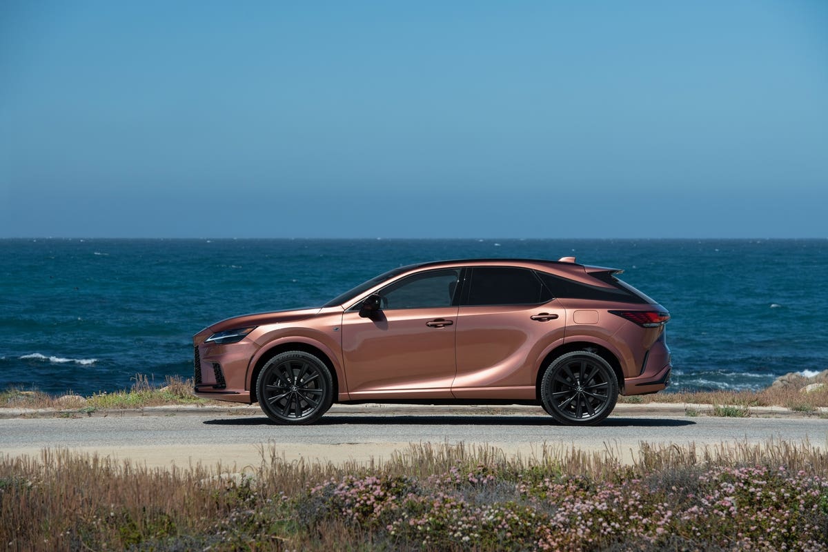 Lexus RX 2023
