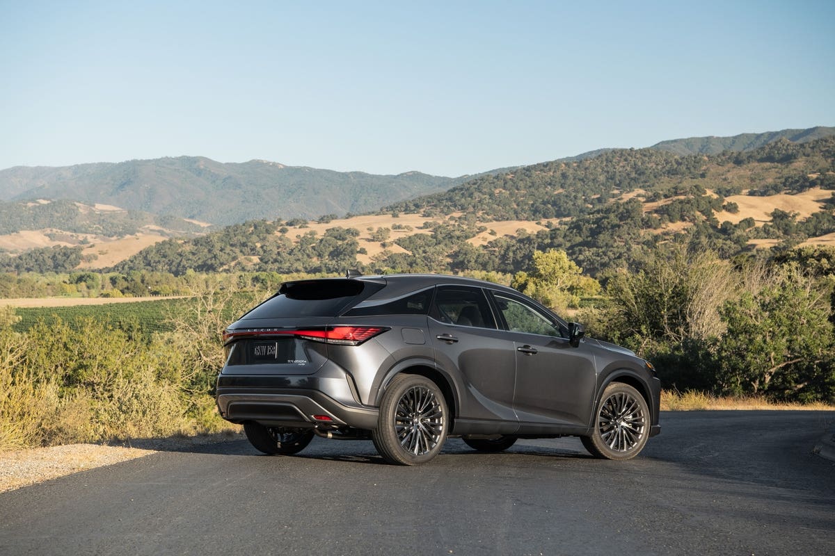 Lexus RX 2023
