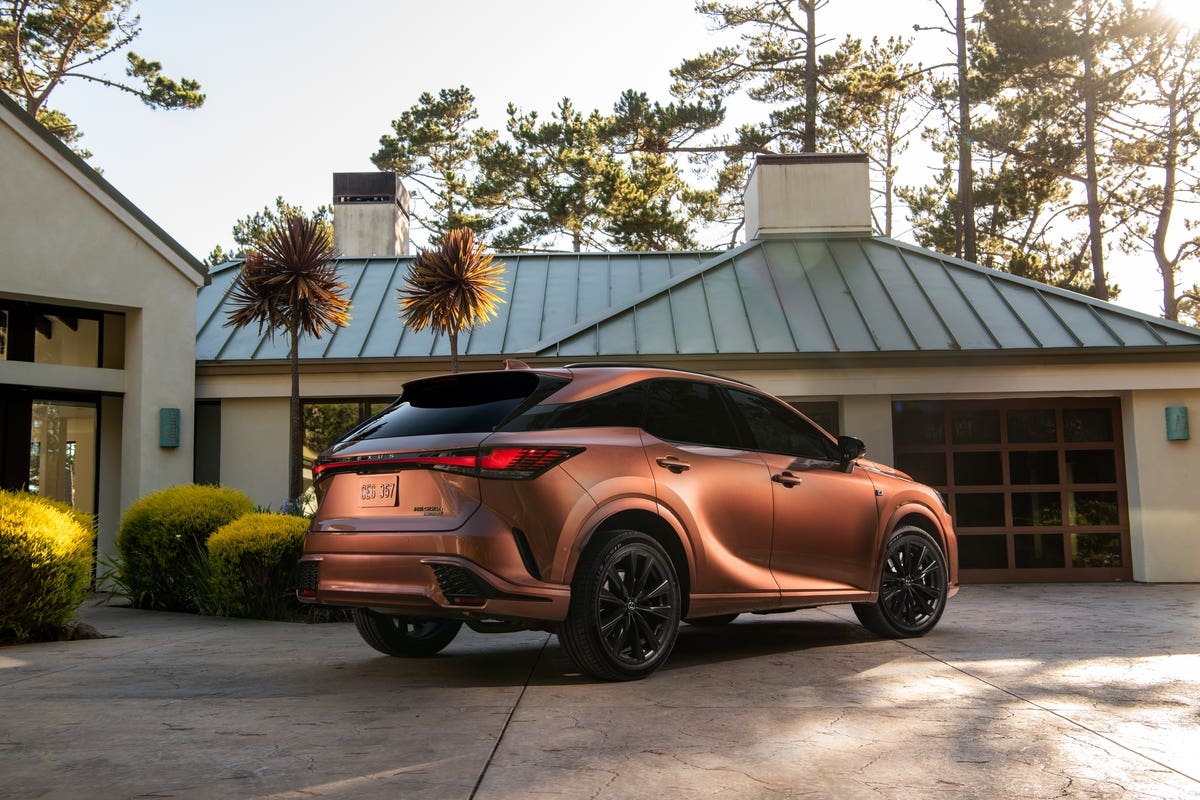 Lexus RX 2023
