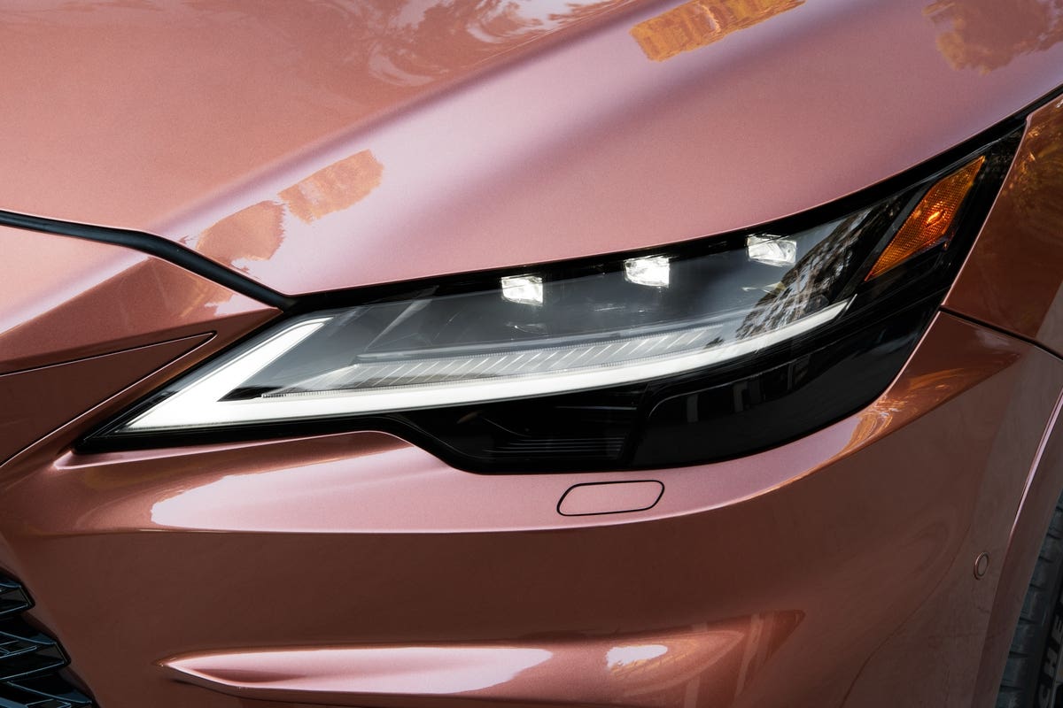 Lexus RX 2023