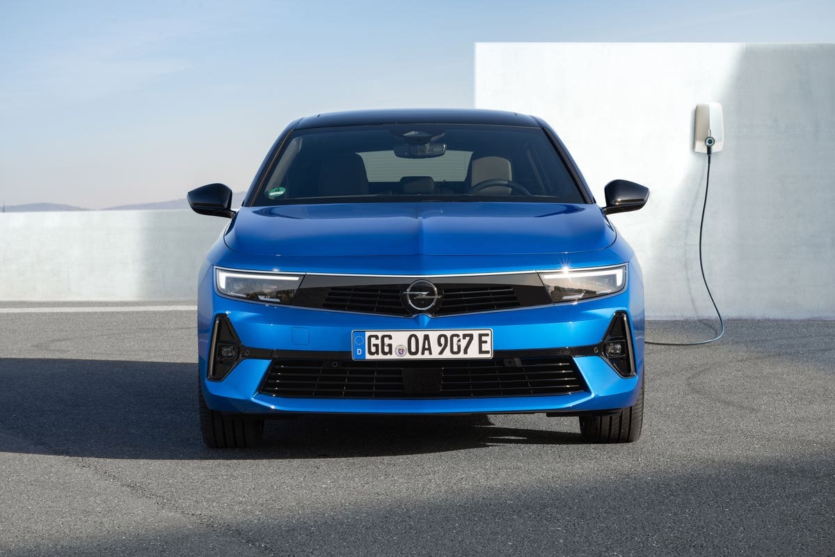 Nuova Opel Astra Sports Tourer premio
