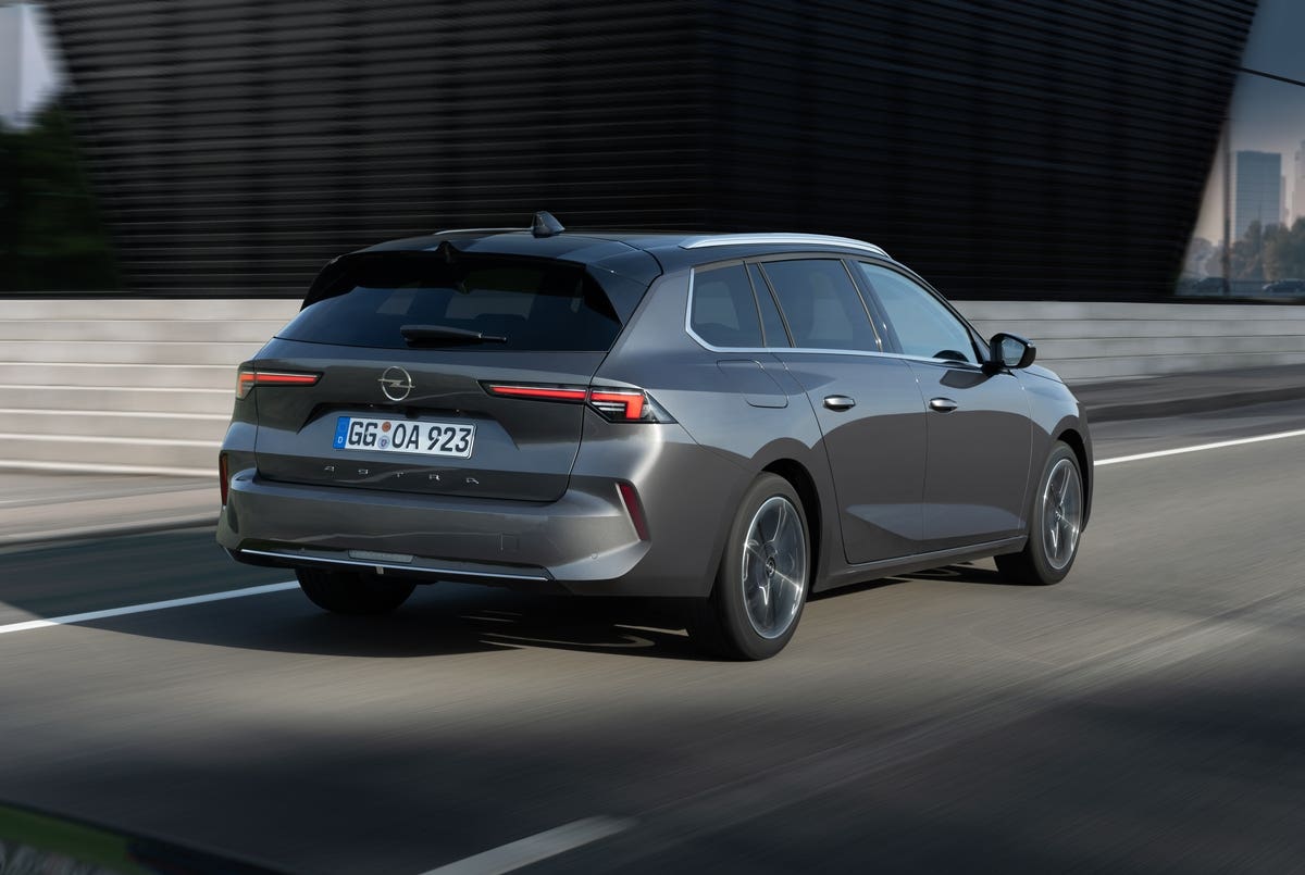 Nuova Opel Astra Sports Tourer premio