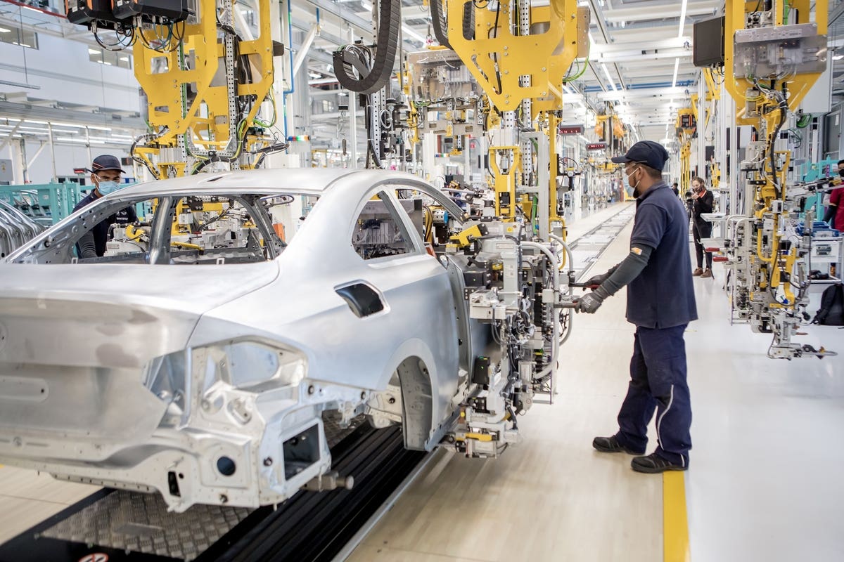 BMW acciaio meno CO2