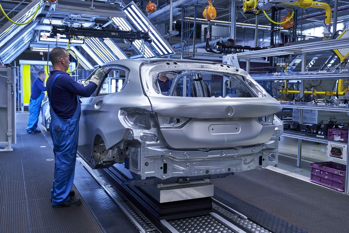 BMW acciaio meno CO2