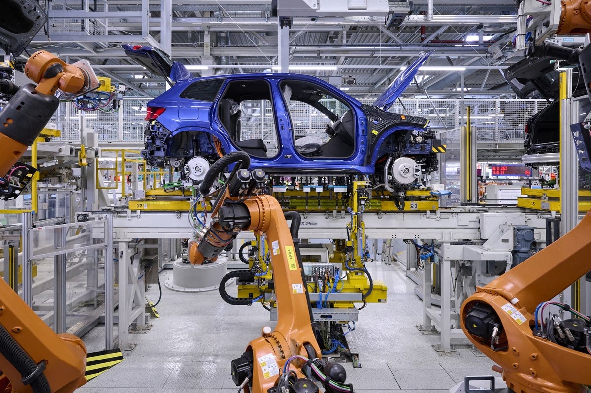 BMW iX1 produzione Ratisbona