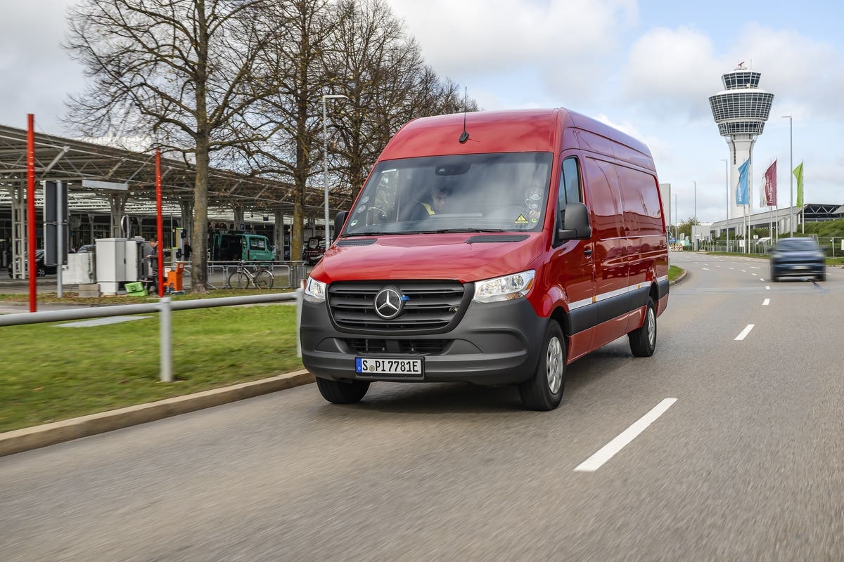 Nuovo Mercedes eSprinter test autonomia