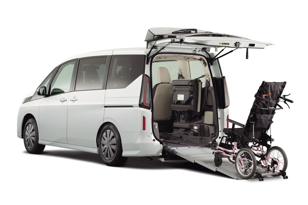 Nuovo Nissan Serena