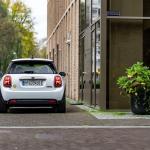 Cooper SE Resolute