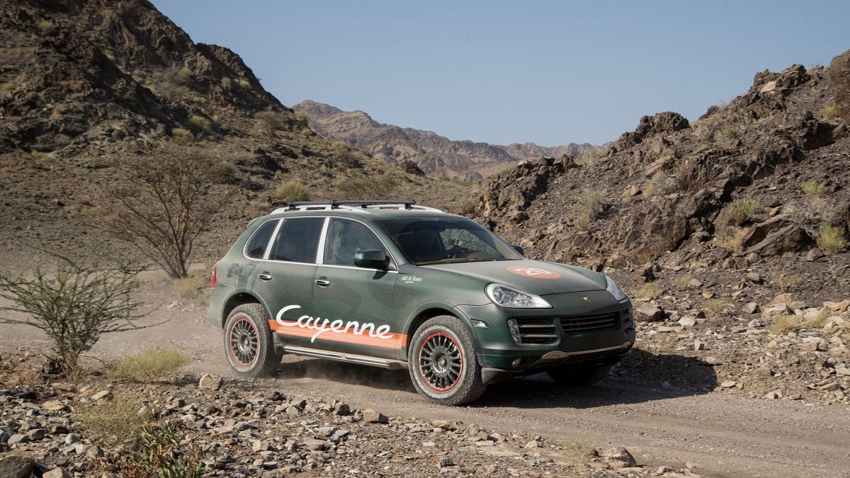 Porsche Cayenne prima generazione restomod