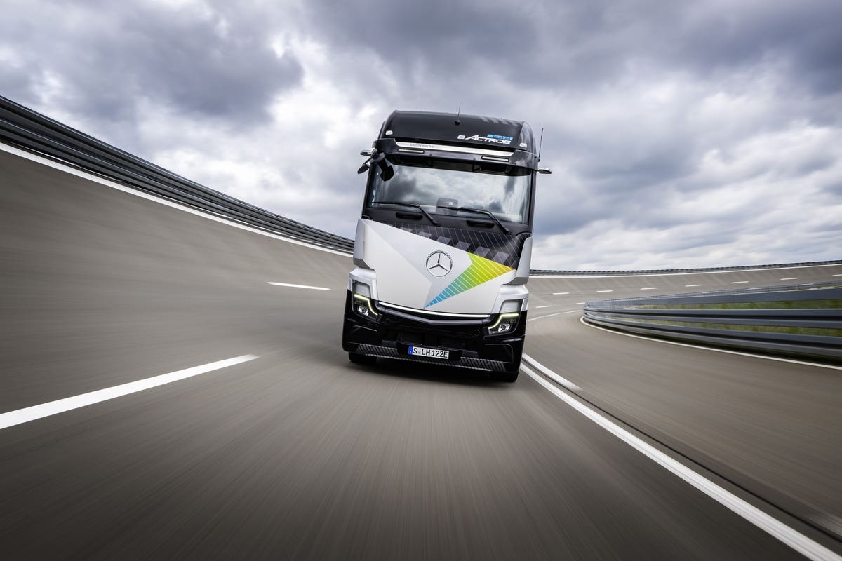 Mercedes eActros LongHul primi ordini