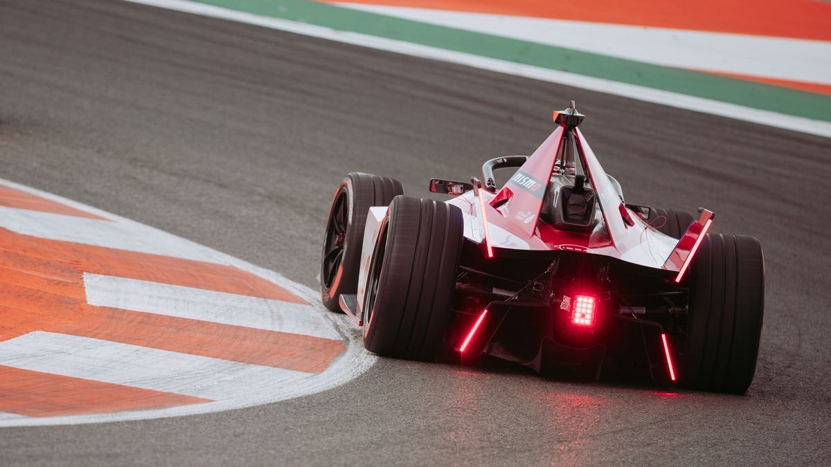 Nissan Formula E Team test pre-stagionali