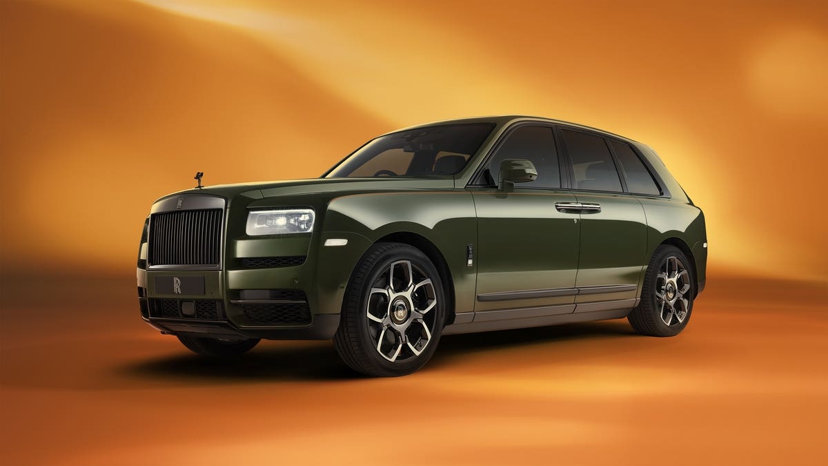 Rolls-Royce Cullinan Fu-Shion e Re-Belle