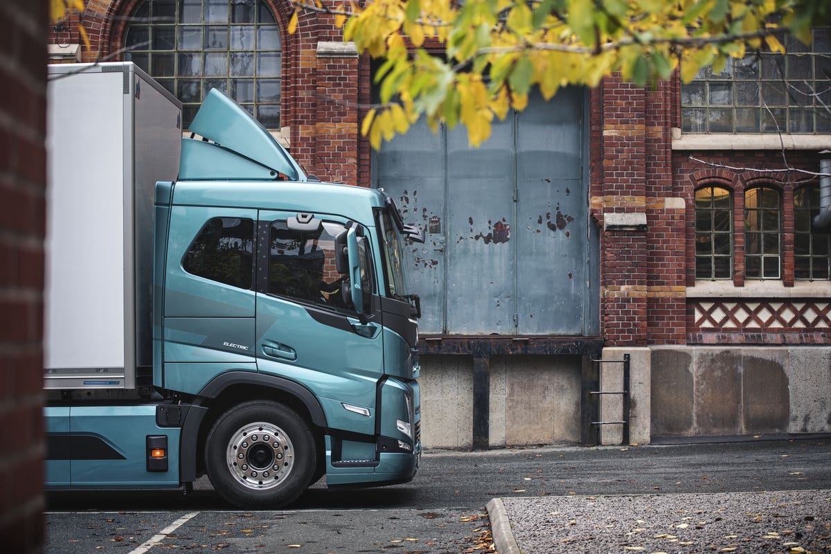 Volvo Trucks nuovi autocarri elettrici