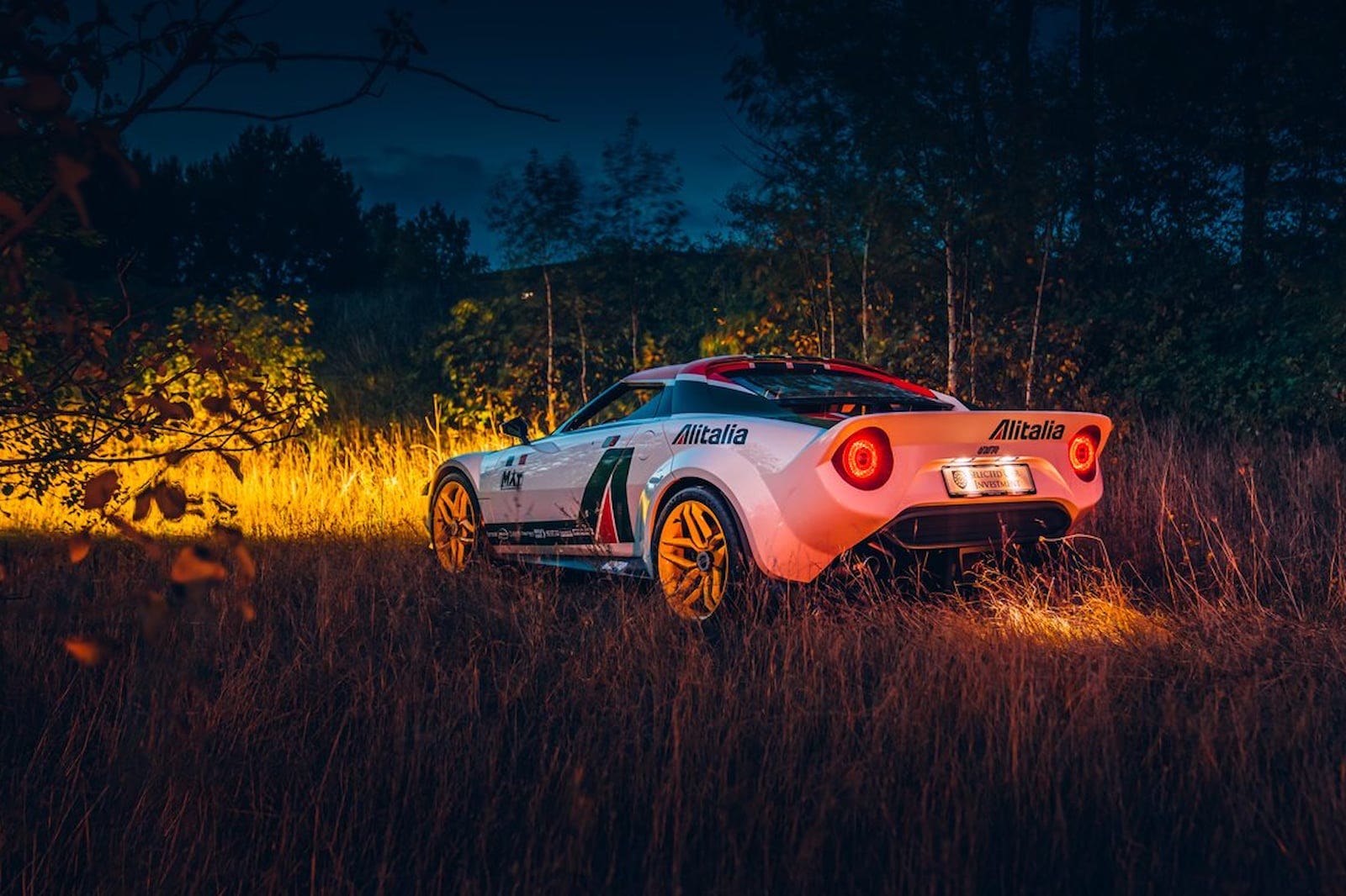 Stratos