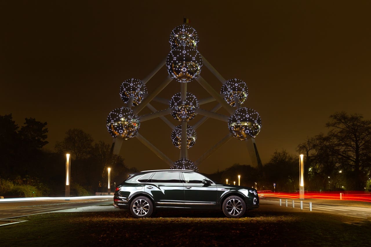 Bentley Bentayga EWB Azure First Edition