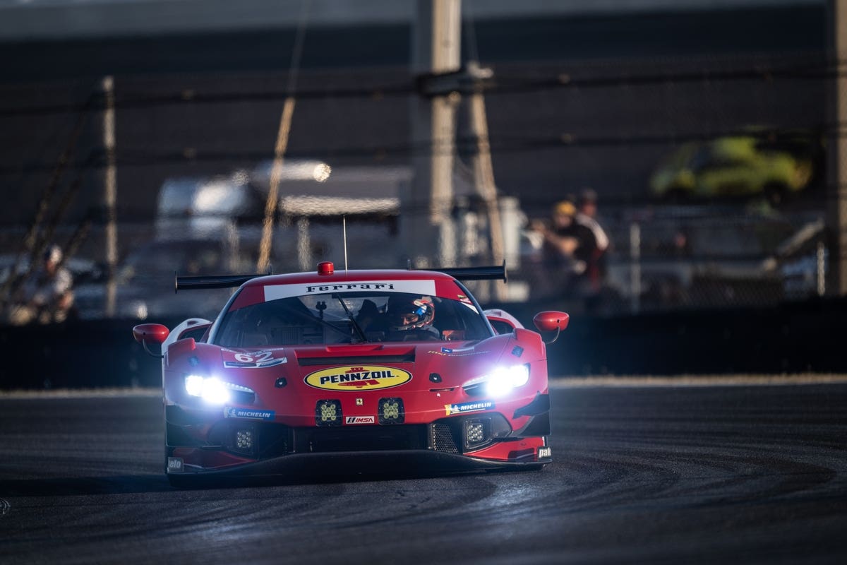 Ferrari 296 GT3 qualifiche